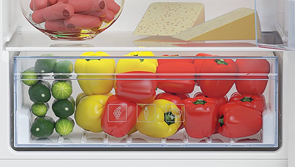 Beko built-in fridge/freezer combination BCSA240K4SN